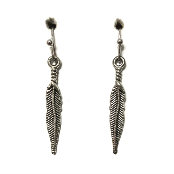 Jewelry - 3 for $15 🪐 feather pendant earrings
